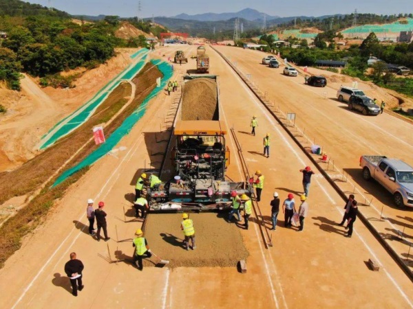 五指山高速公路